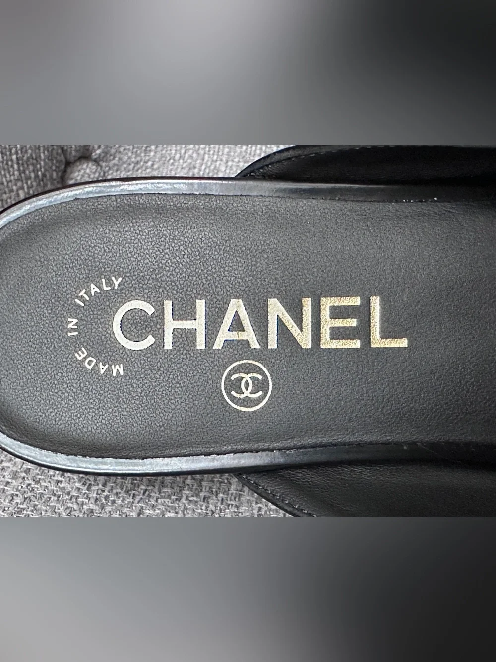 2026 CHANEL BLACK LEATHER SLIDES MULES HALF LOAFER SHOES GOLD CC LOGO 40.5 BLAZY